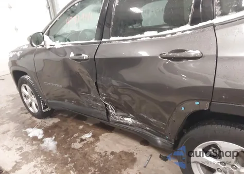 2020 Jeep Compass Latitude 4X4 z USA, uszkodzony, nr VIN 3C4NJDBB4LT157272